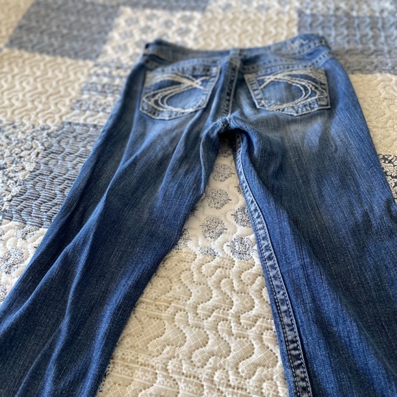 Jeans - Picture 8 of 15